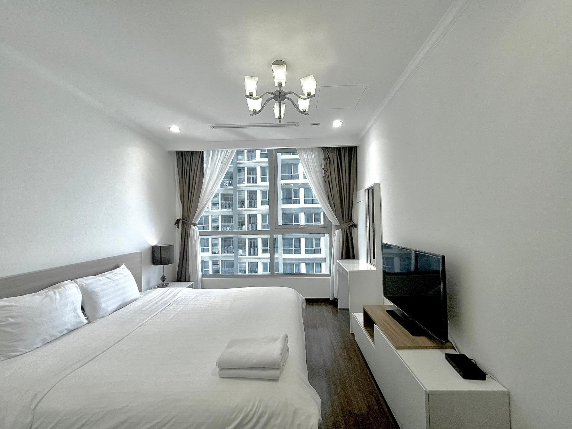 Vinhomes Luxury At Binh Thanh - Luna Landmark Apartment *
